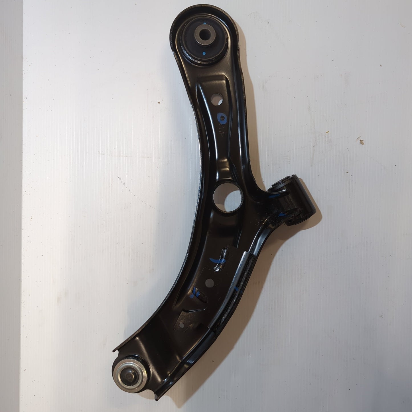 Genuine Front Left Suspension Arm - Suzuki Swift 2010 | 45202-68L10-000