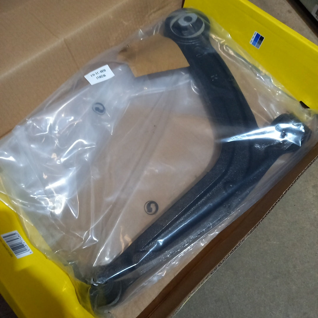 MOOG - Front Right Lower Suspension Arm | FDTC8850