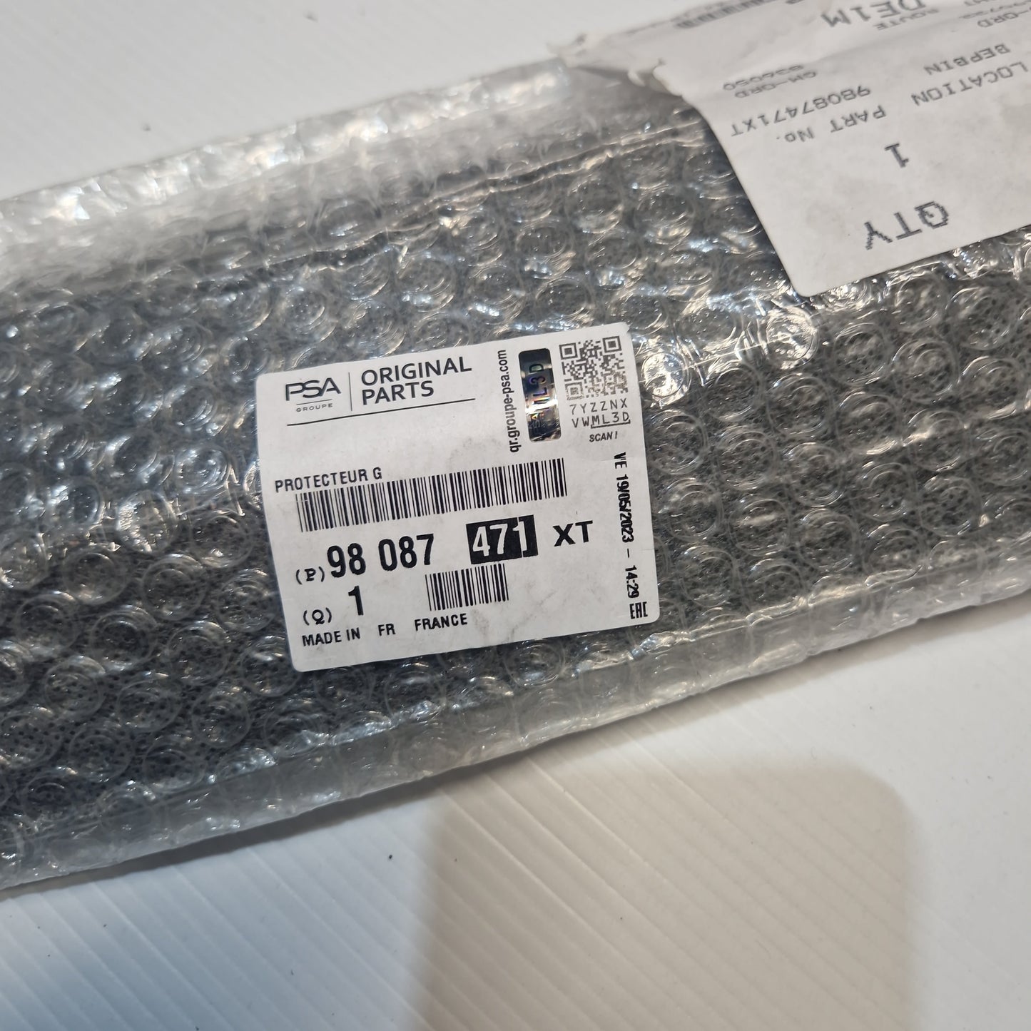 Genuine Door Protector Trim - Peugeot Expert | 98087471XT