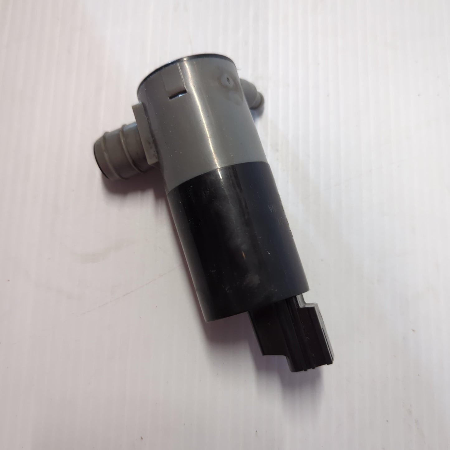 Genuine Washer Pump Motor - Volvo S90 / V90 / V40 | 31276105