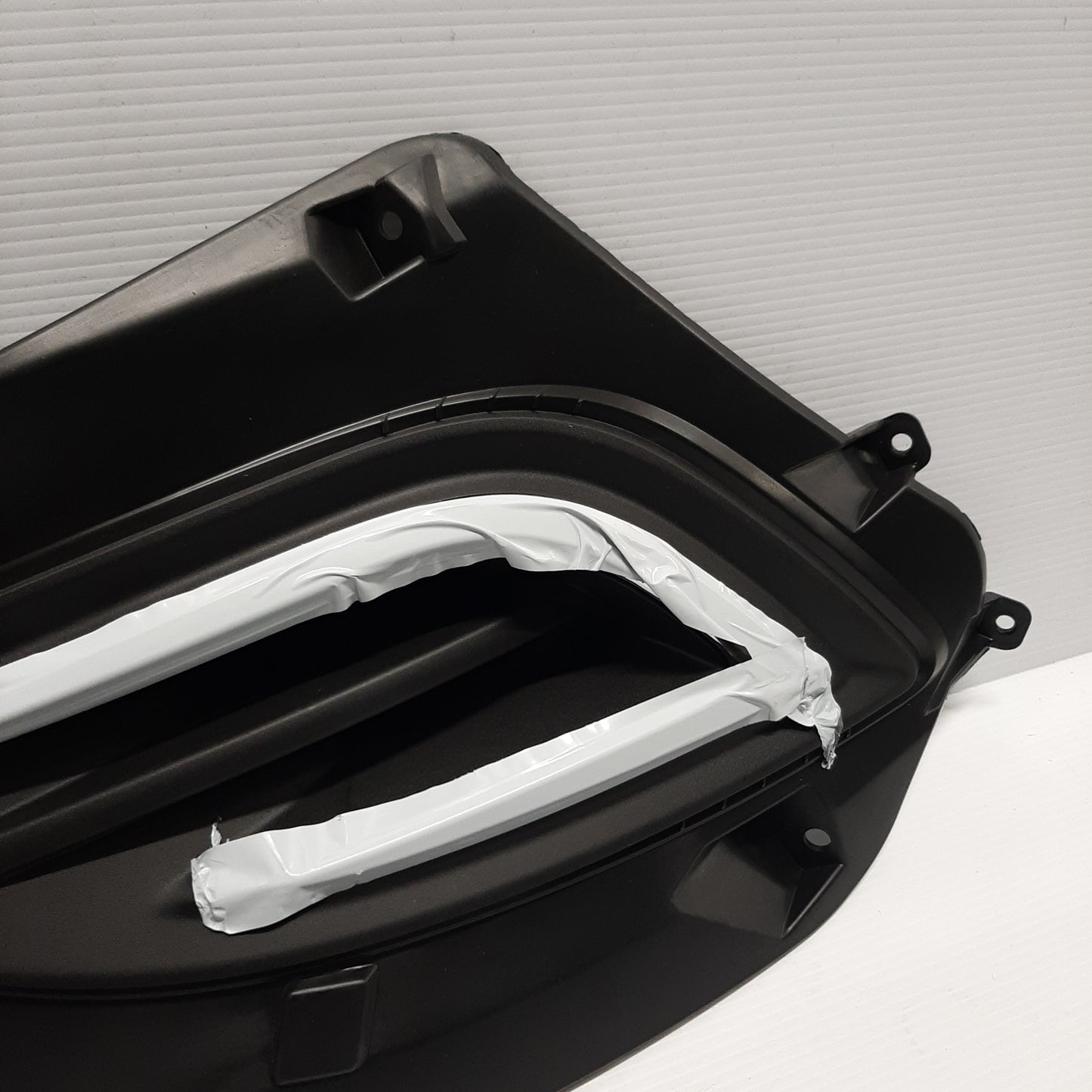 Genuine Front Right Fog Lamp Trim - Hyundai I20 | 865241J500