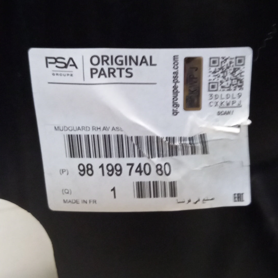 Genuine Front Right Wheel Arch - Peugeot 308 II | 9819974080