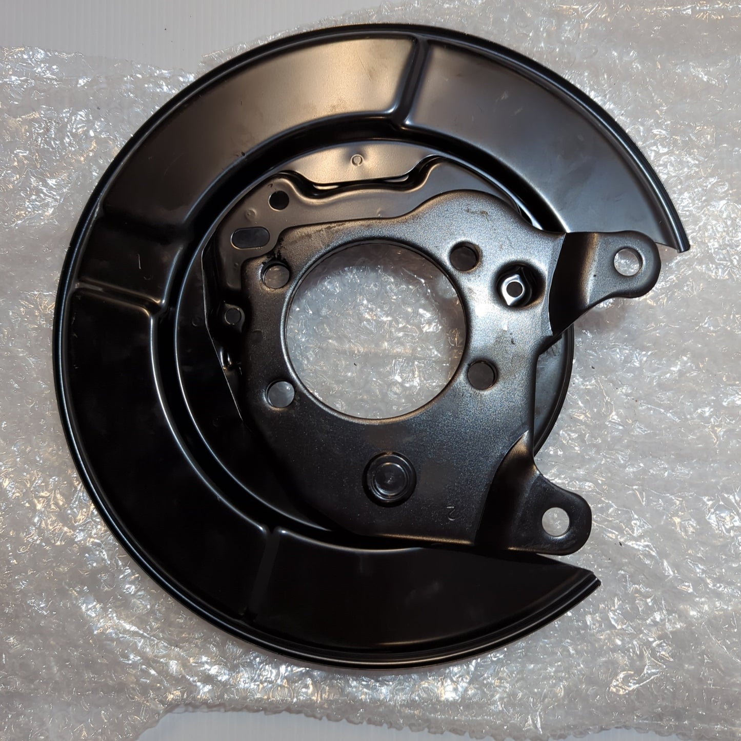Genuine Rear Left Brake Plate - Nissan Juke 2010-2020 | 44030JE27A
