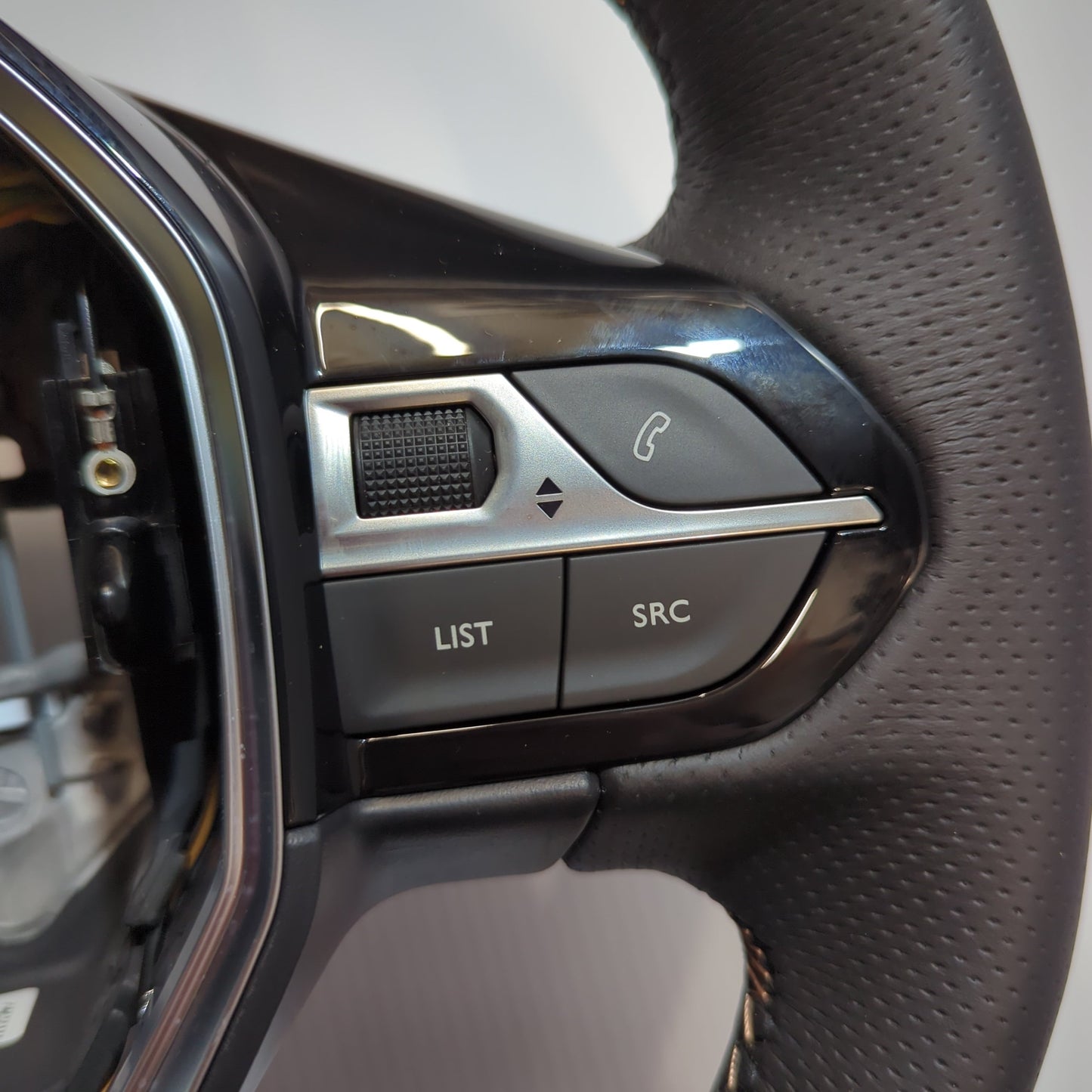 Genuine Steering Wheel - Peugeot 3008 / 5008 / 508 | 98105488ZD