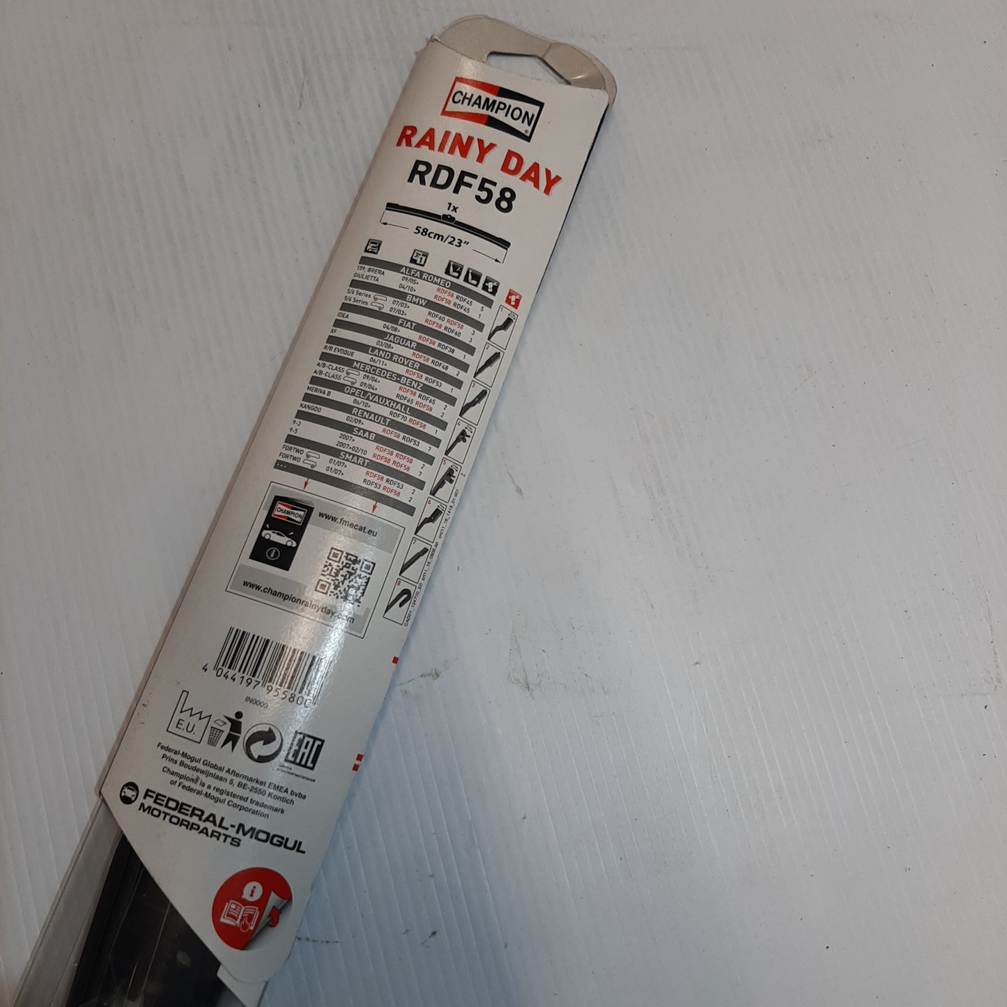 Champion - Rainy Day RDF58 - 23" Wiper Blade Offside | 59137899