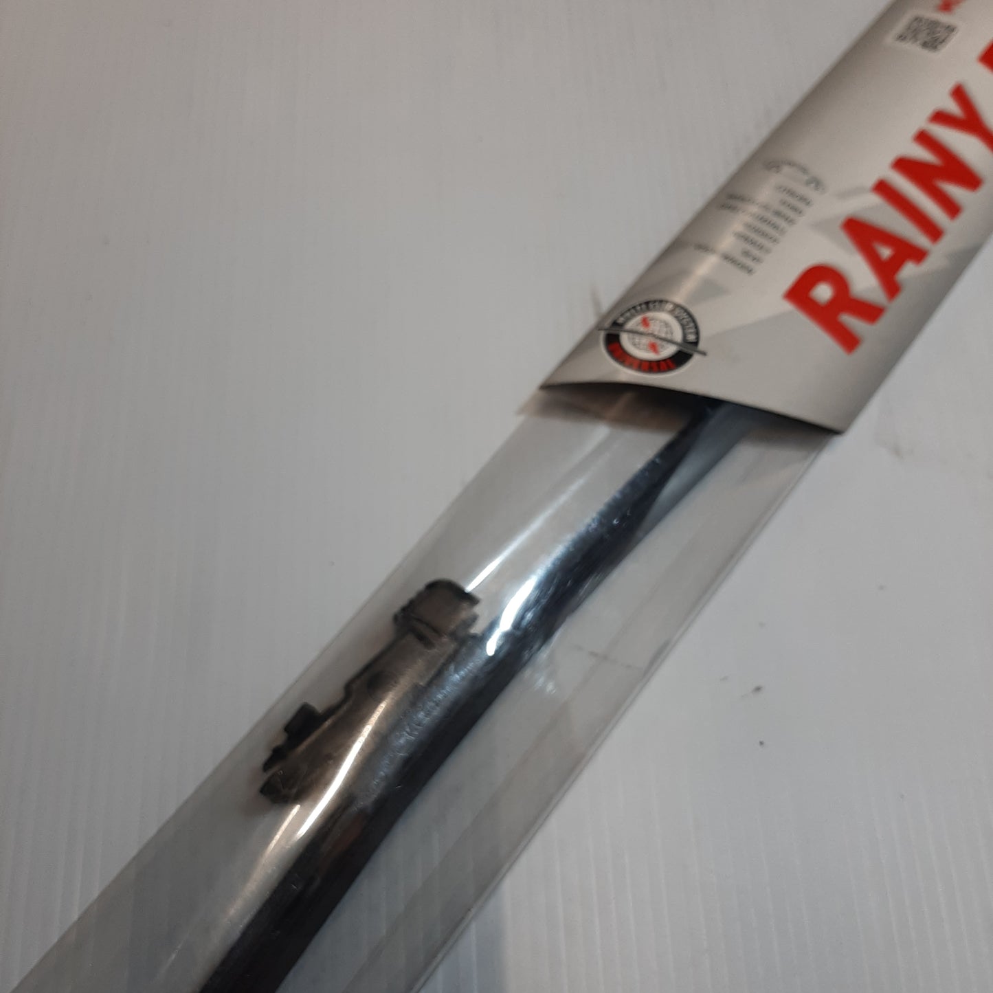 Champion - Rainy Day RDF70 - 28" Front Wiper Blade - Various Makes | 59137902