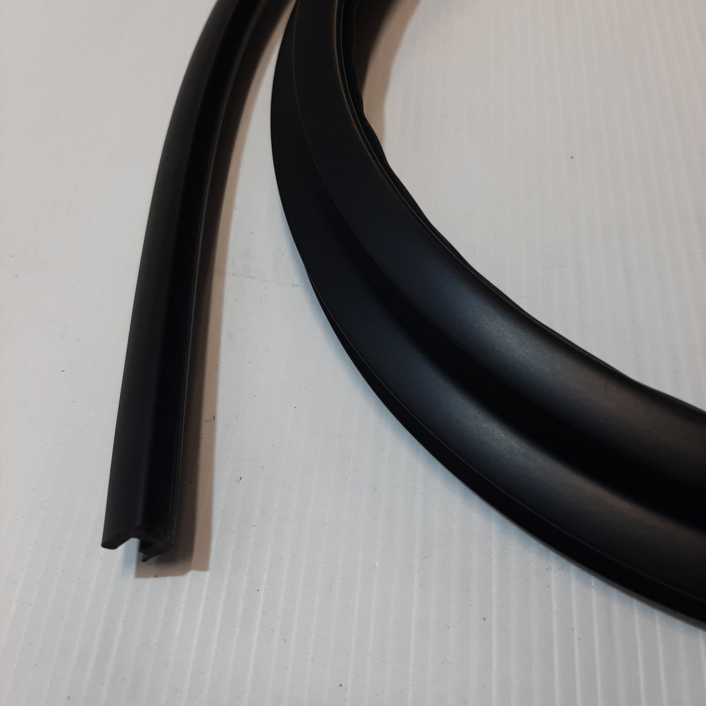 Genuine Renault Surround Tail X62 | 82 00 676 994