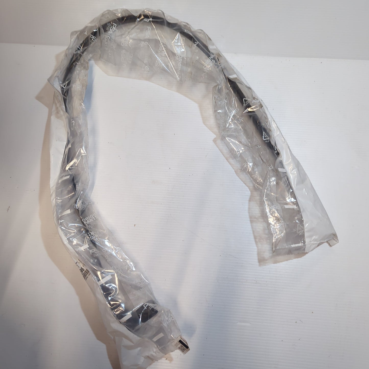 Genuine Peugeot Entry Seal | 9818375180