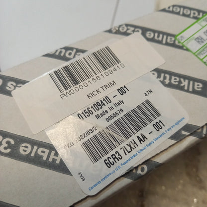 Genuine Nearside Front Kick Trims - Alfa Romeo Giulia Sport Tech | 156109410