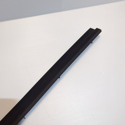 Genuine Front Right Door Weatherstrip - Honda CRV 2017 | 72335T1EE01
