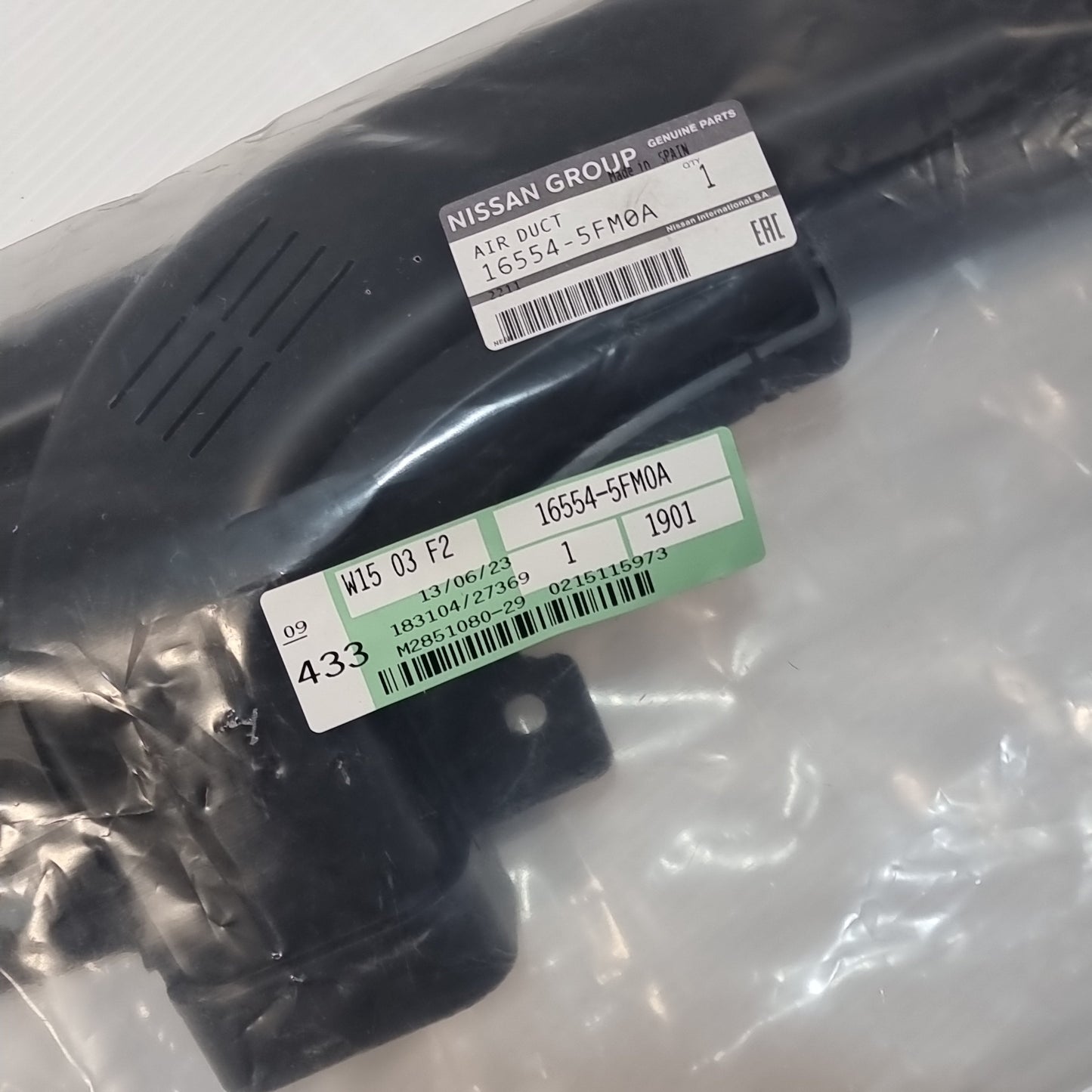 Genuine Nissan Air Duct | 165545FM0A