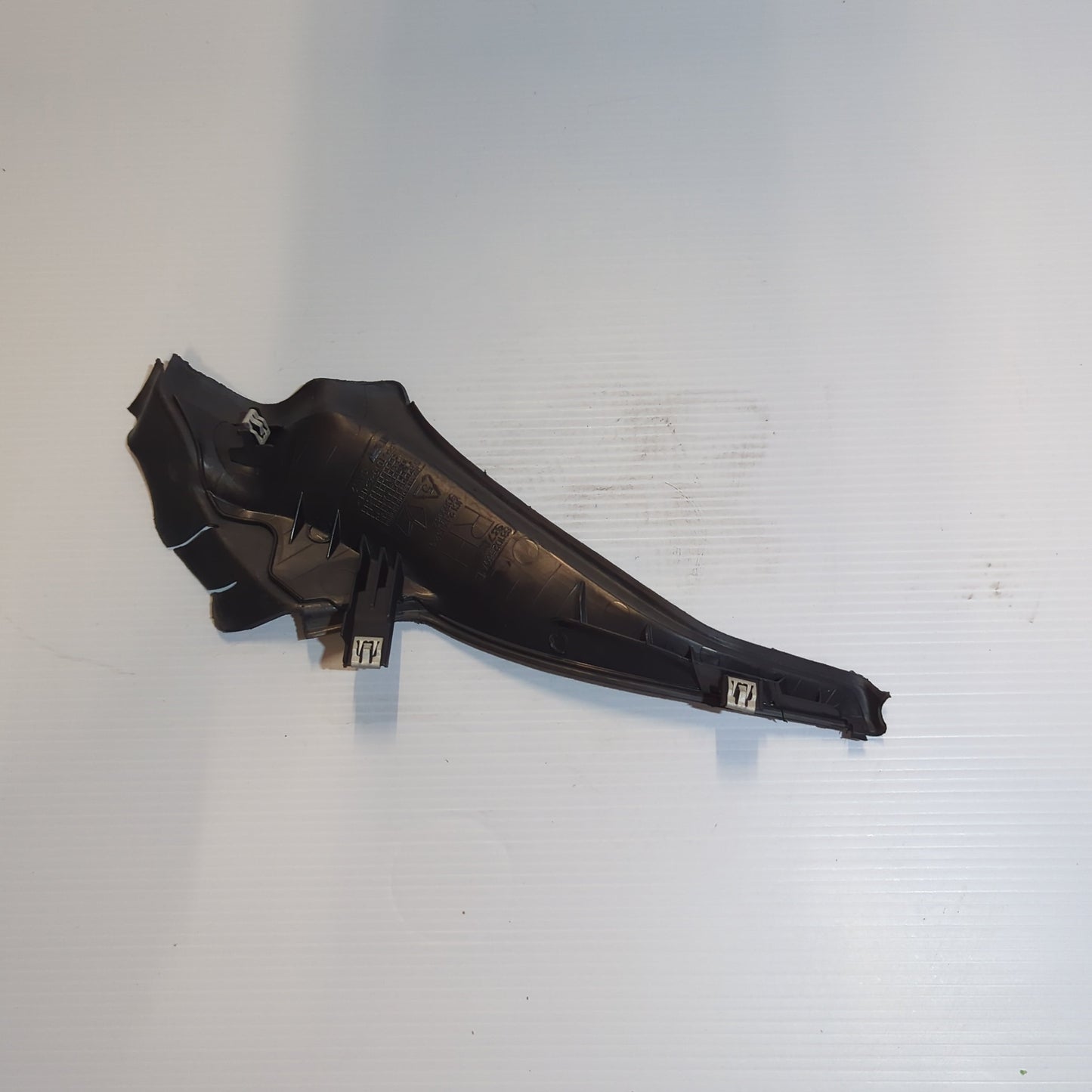 Genuine Front Fender Sealing Side Trim - Jeep Cherokee 2017-2018 | K68102560AE