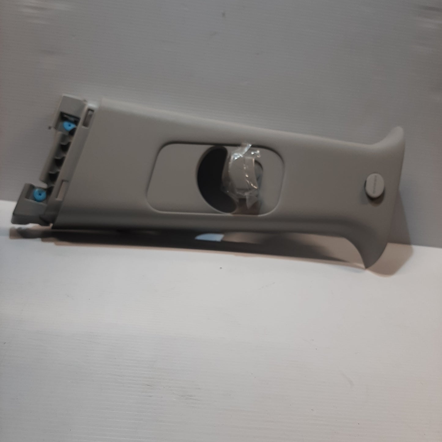 Genuine Left Central Pillar Trim - Hyundai ix35 | 858302Y100OM