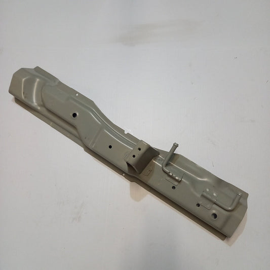 Genuine Floor Right Crossmember - Suzuki | 62620M68K00-000