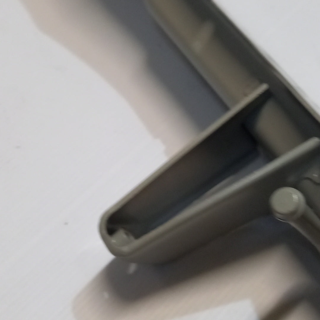 Genuine Floor Right Crossmember - Suzuki | 62620M68K00-000