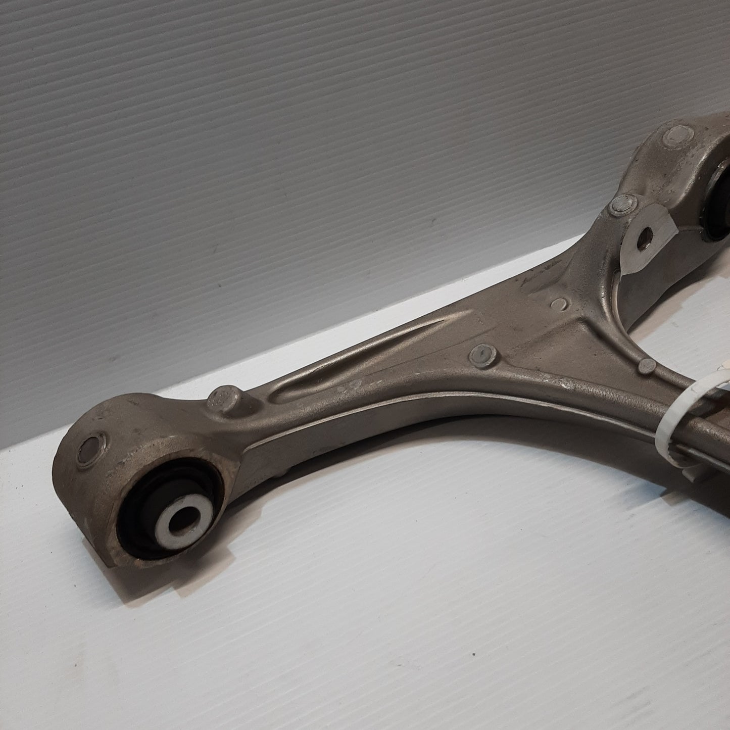 Genuine Rear Left Swinging Arm - Jeep Grand Cherokee 2015-2021 | K52124811AG