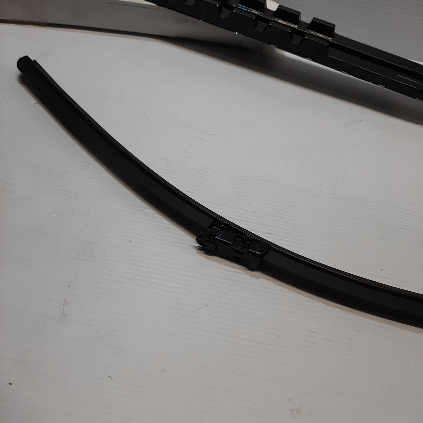 Genuine Fiat Wiper Blade | 50529574