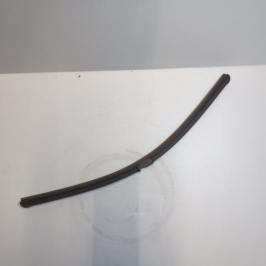 Genuine Right Hand Wiper Blade - Alfa Romeo | 50516546