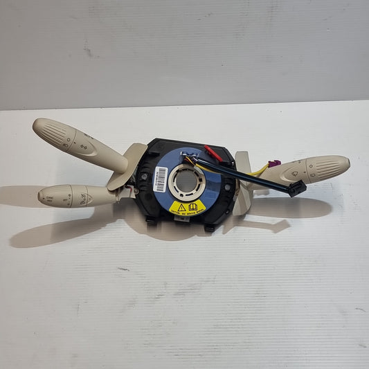 Genuine Fiat Direction/Indicator Switch | 735674691