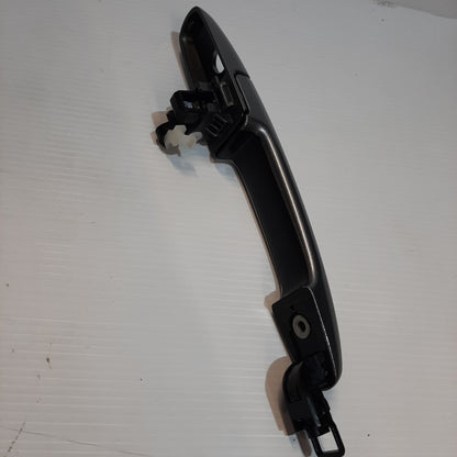 Genuine Suzuki Handle Set,Fr Door Out | 82811-62R21-ZNC