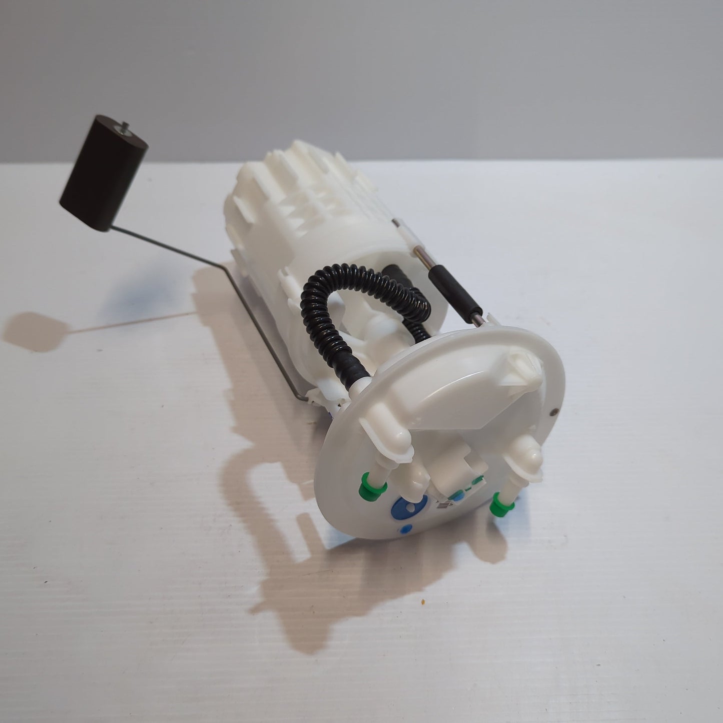 Genuine Fuel Pump - Vauxhall Movano 2.3 | 95521441