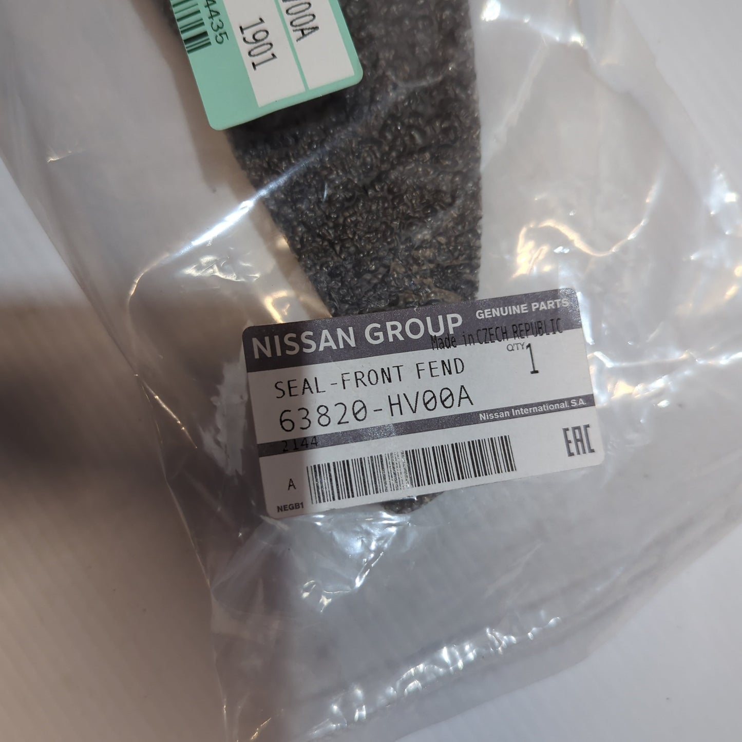 Genuine Nissan Seal-Front Fend | 63820HV00A