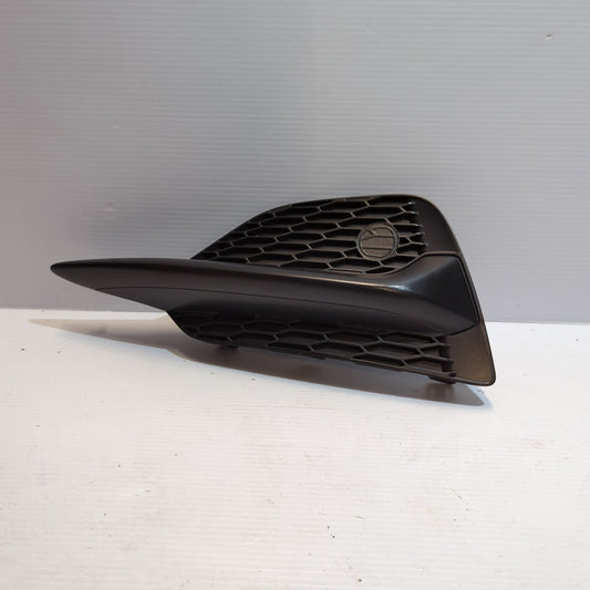 Genuine Front Left Bumper Finisher - Nissan Qashqai 2017-2021 | 62257HV10A