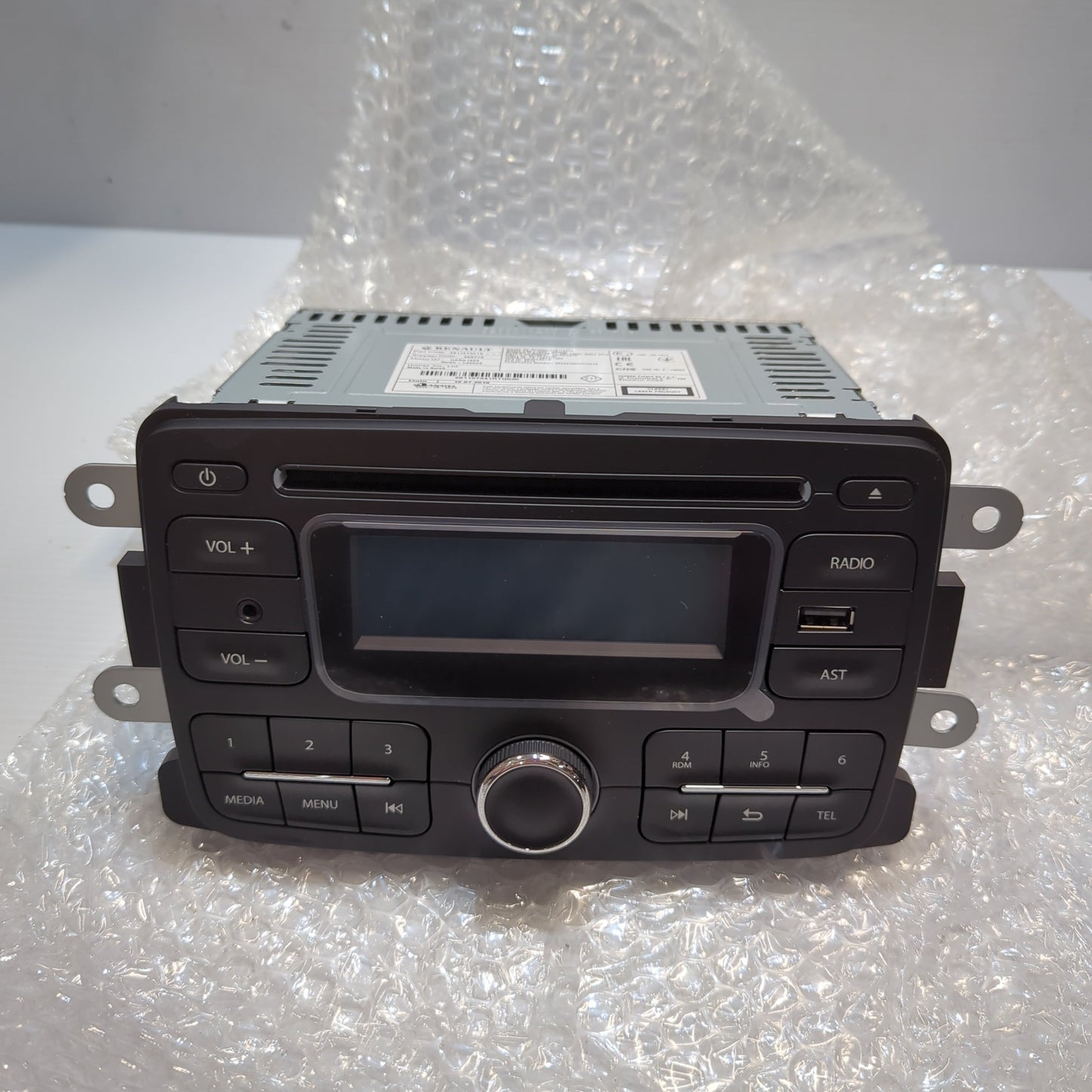 Genuine Radio Unit - Dacia Logan 2012-2024 | 28 11 573 41R