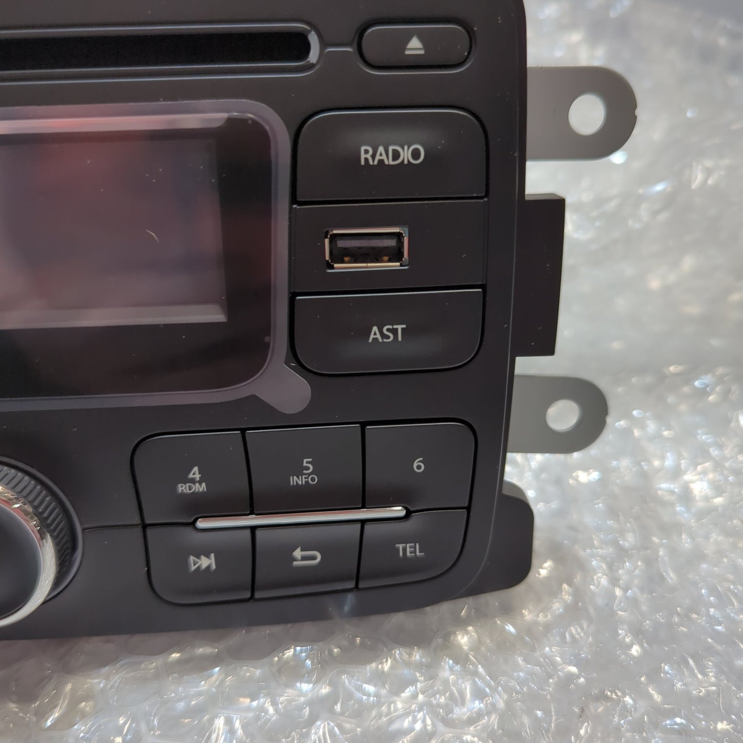 Genuine Radio Unit - Dacia Logan 2012-2024 | 28 11 573 41R