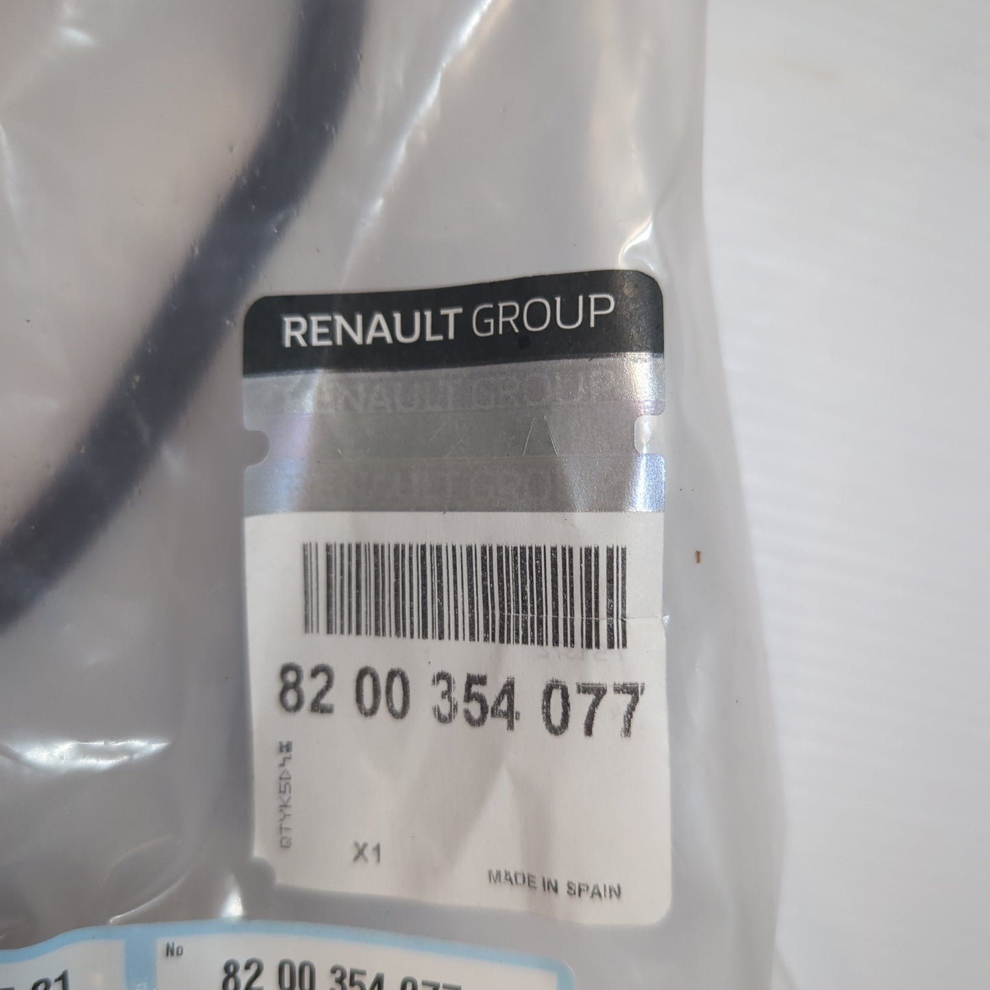 Genuine Fuel Filter Pipe - Renault | 82 00 354 077