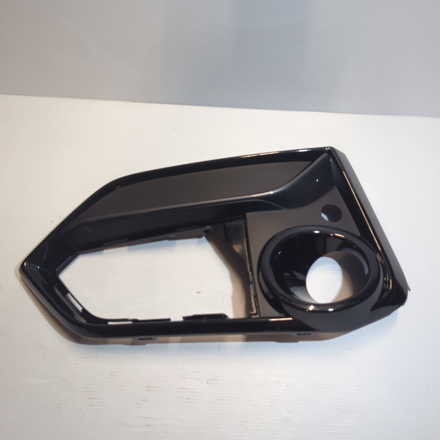 Genuine Honda Garnish Assy., L. Fr. Bum | 71118TGHE50ZD