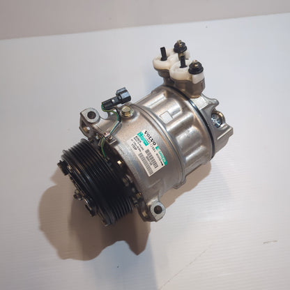 Genuine Volvo Compressor, Exch | 36001128