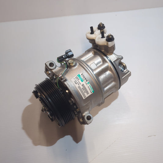 Genuine Volvo Compressor, Exch | 36001128