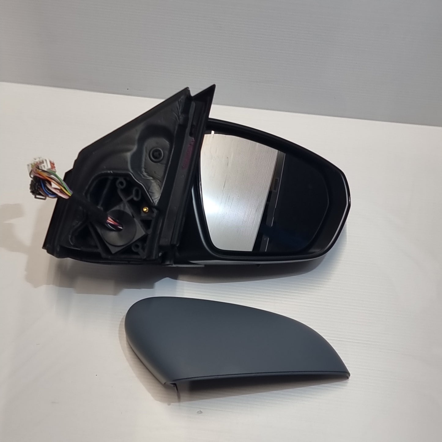 Genuine Peugeot Ext View Mirror | 1635223880