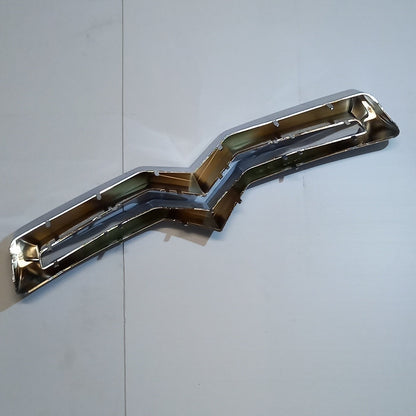 Genuine Chevron Front Bumper Emblem - Citroen C3 Picasso | 7810Y8