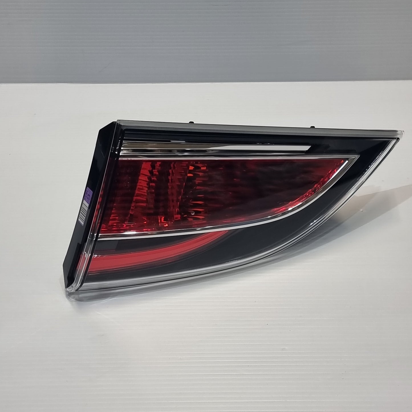 Genuine Mazda Lamp(R),Trunk L | GET4513H0