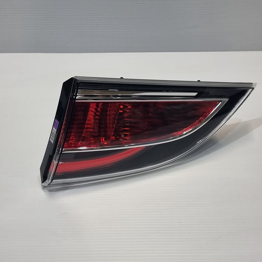 Genuine Mazda Lamp(R),Trunk L | GET4513H0