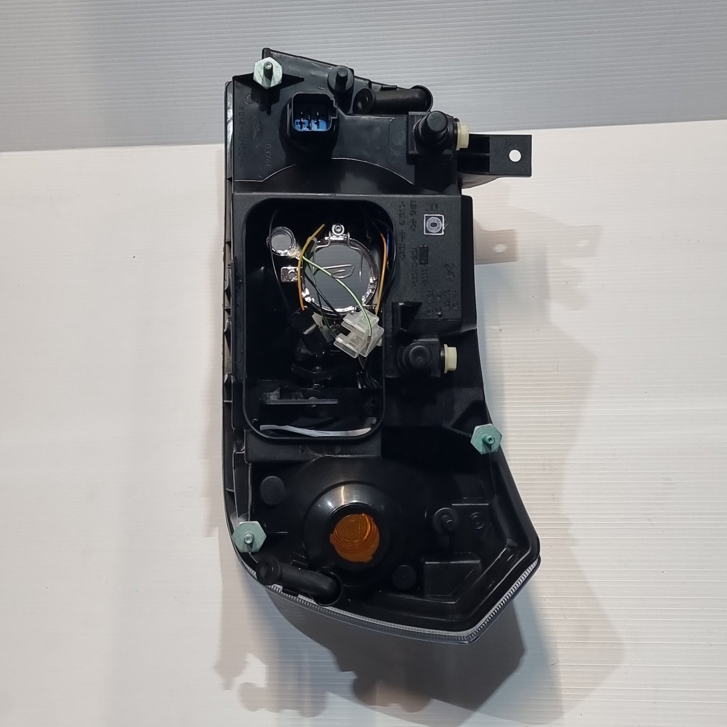 Genuine Ford Lamp Assy | 4695266
