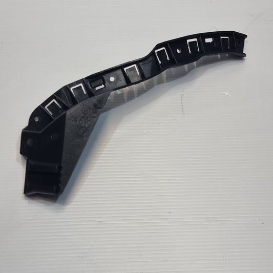 Genuine Fiat Bracket | 1374289080