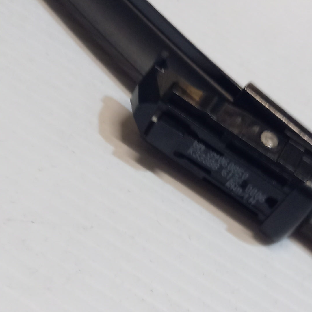 Genuine Front Passenger Wiper Blade - Vauxhall Zafira C | 20812582