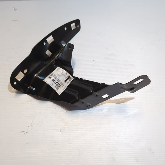 Genuine Peugeot Support F/Wing | 9804742480