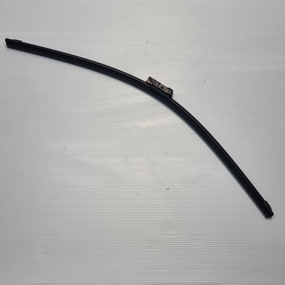 1x Genuine 26" Driver Side Wiper Blade - Citroen C3 2016 | 1620331080