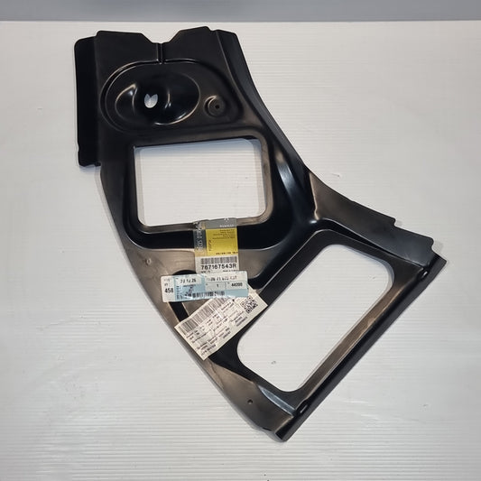 Genuine Rear Right Closing Plate - Renault Megane Mk3 | 767167543R