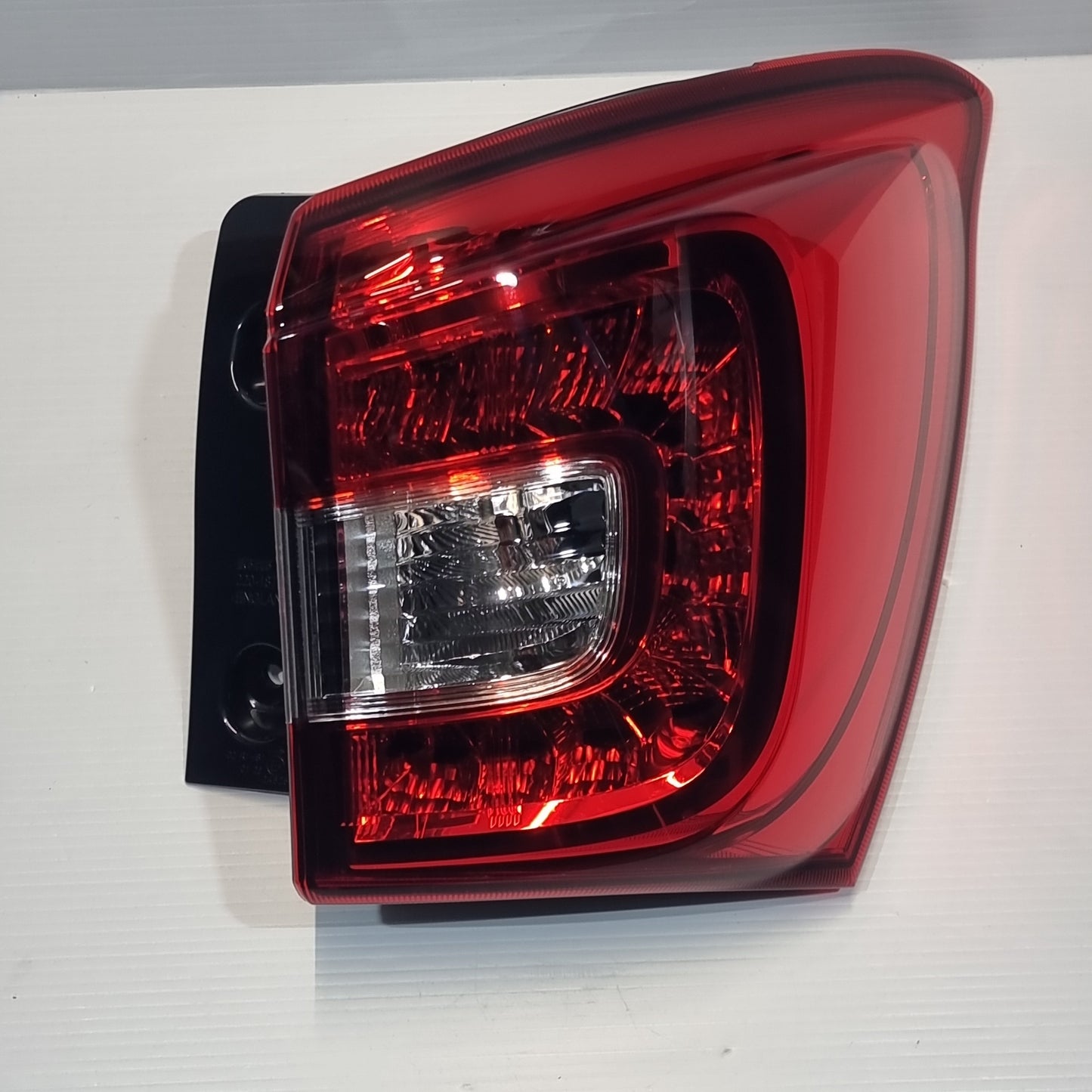 Genuine Rear Right Combination Lamp - Suzuki S-Cross | 35650-64R00-000