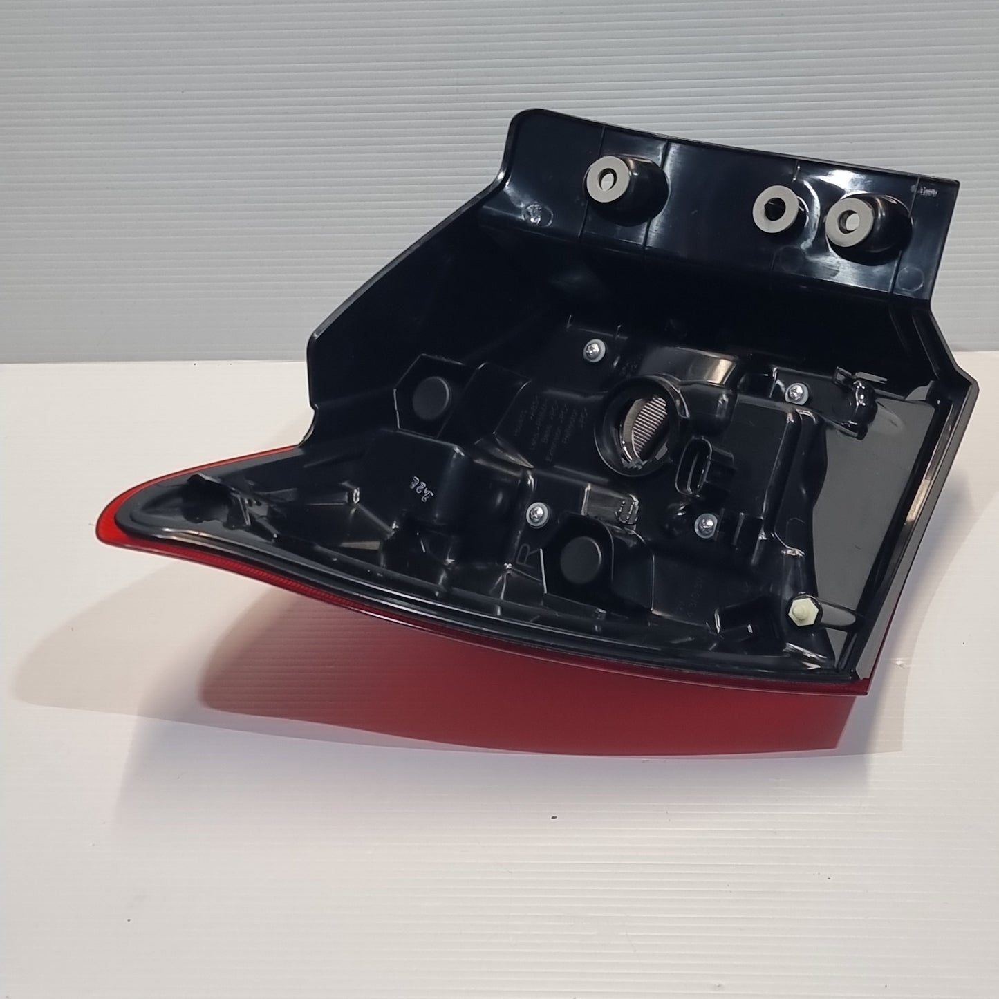 Genuine Rear Right Combination Lamp - Suzuki S-Cross | 35650-64R00-000