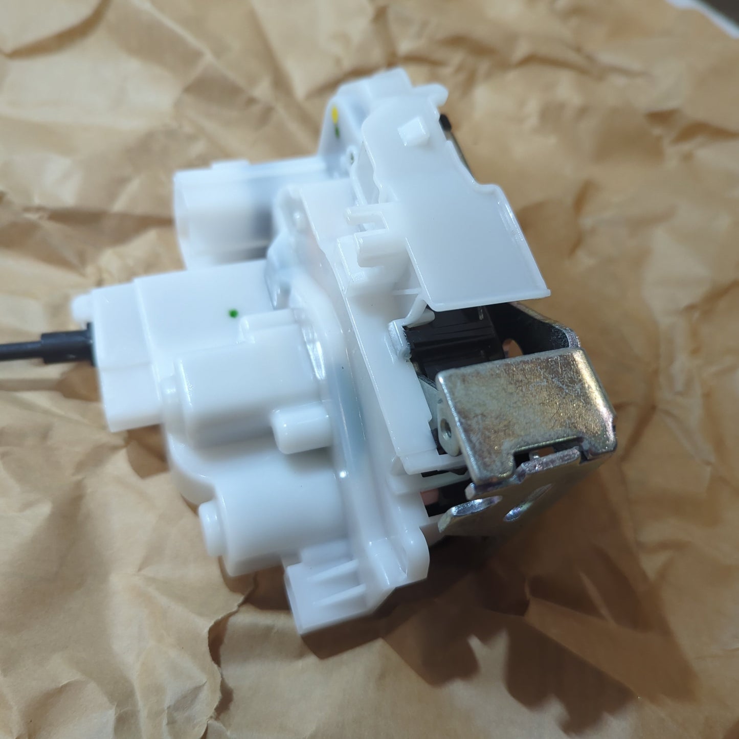 Genuine Passenger Front Door Lock - Fiat Tipo | 52015992