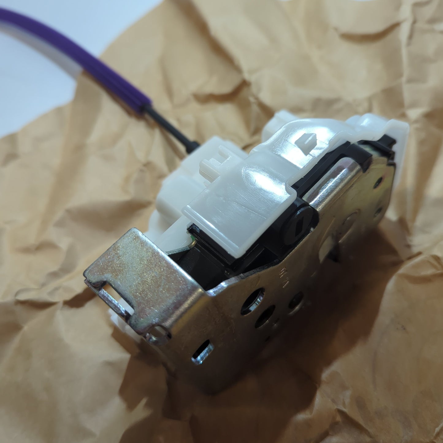 Genuine Passenger Front Door Lock - Fiat Tipo | 52015992