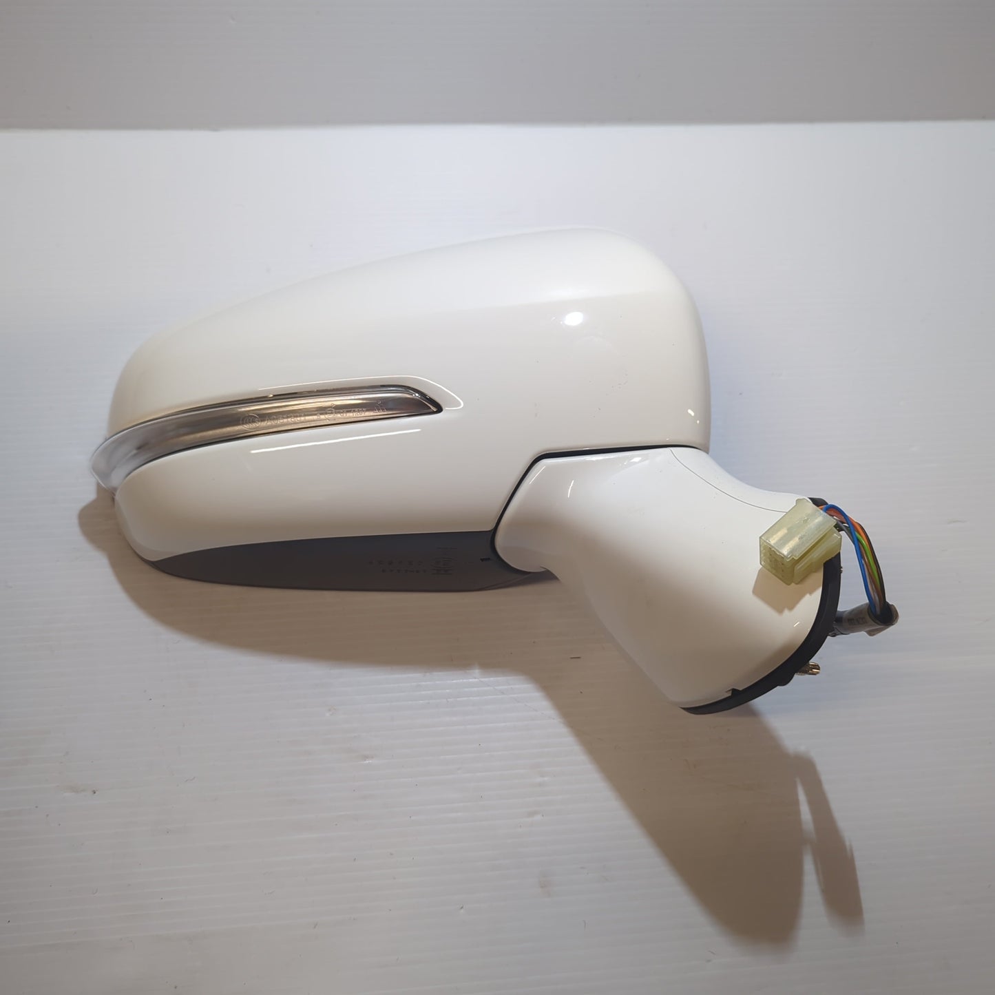 Genuine Right Rear View Mirror - Suzuki SX4 S-Cross | 84701-61MJ2-26U