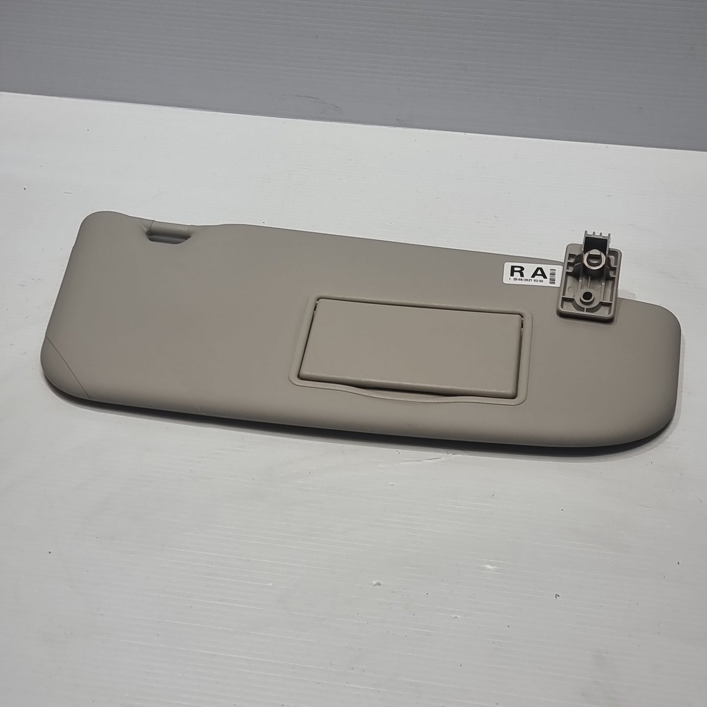 Genuine Right Sun Visor - Renault Kadjar 2015-2018 | 964004EA0C