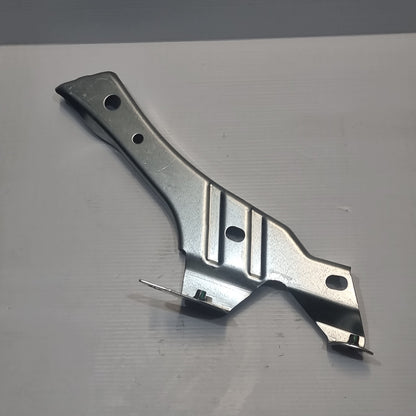 Genuine Front Left Fender Extension Bracket - Ford Focus 2018- | 2311070